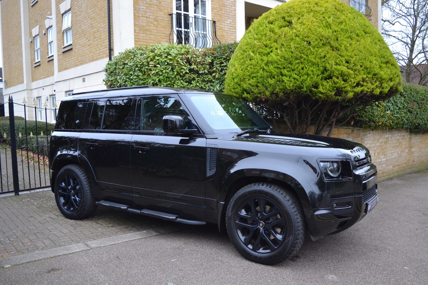 Used Land Rover Defender 110 2020 for sale - 77238381: Photo 46