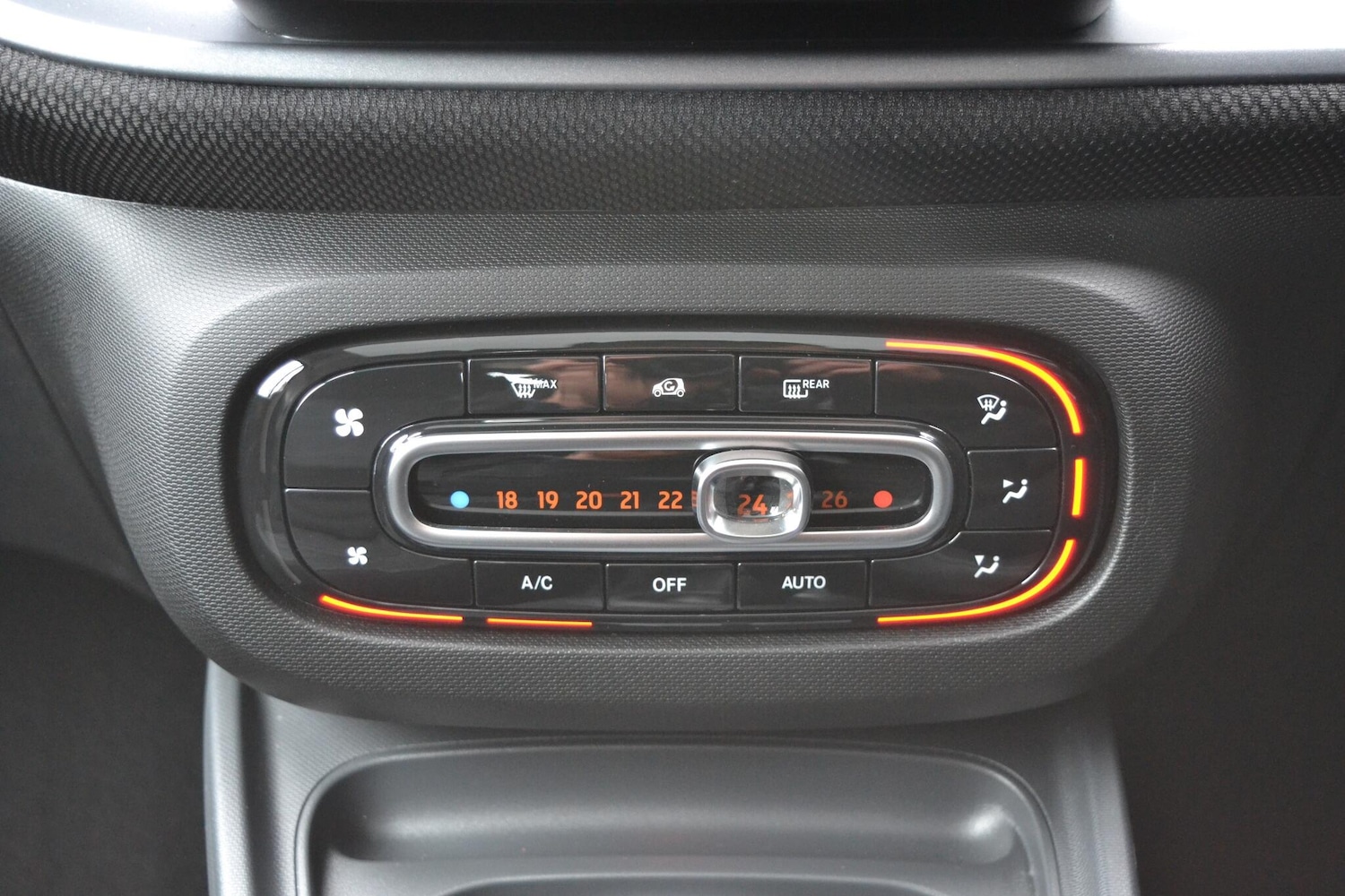 Used smart fortwo 2018 for sale - 76457314: Photo 38