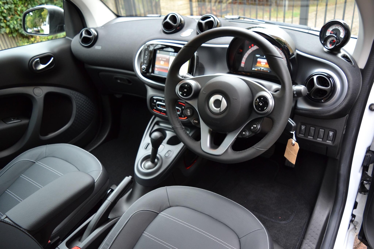 Used smart fortwo 2018 for sale - 76457314: Photo 4