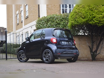 Used smart fortwo 2019 for sale - 76538451: Photo