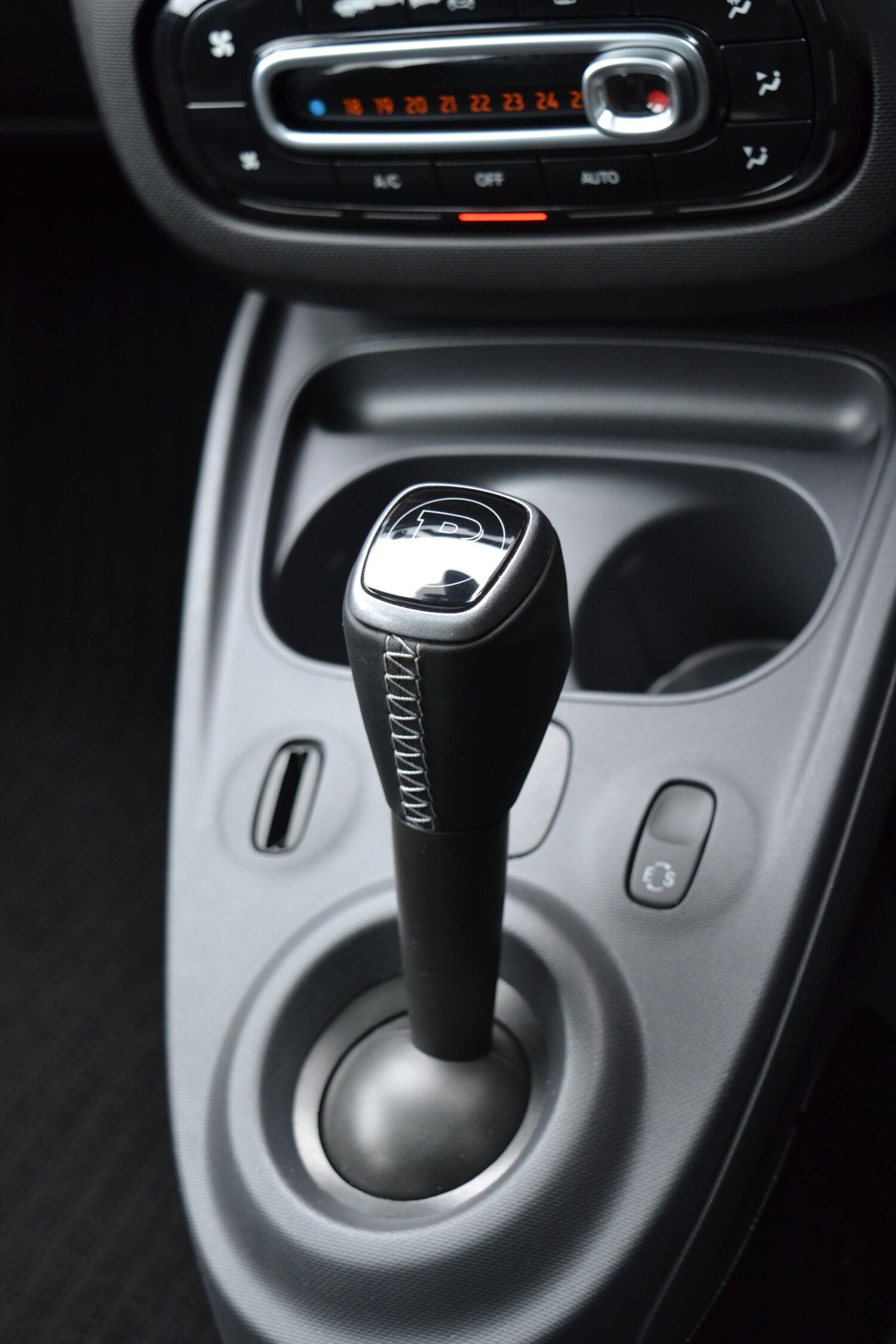 Used smart forfour 2018 for sale - 77670310: Photo 54