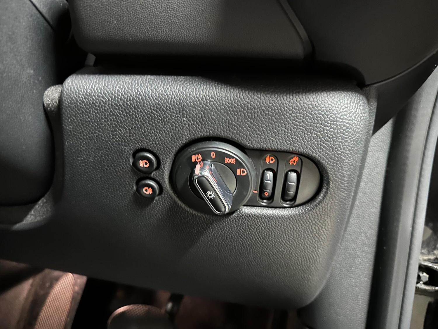 Used MINI Hatch 2019 for sale - 76377436: Photo 17