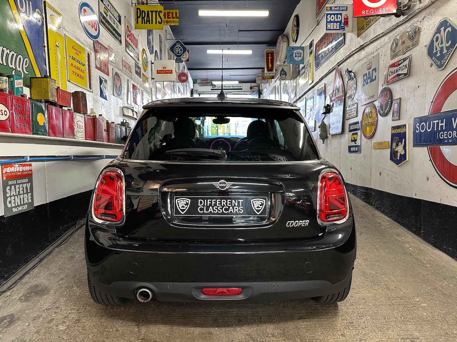Used MINI Hatch 2019 for sale - 76377436: Photo 3