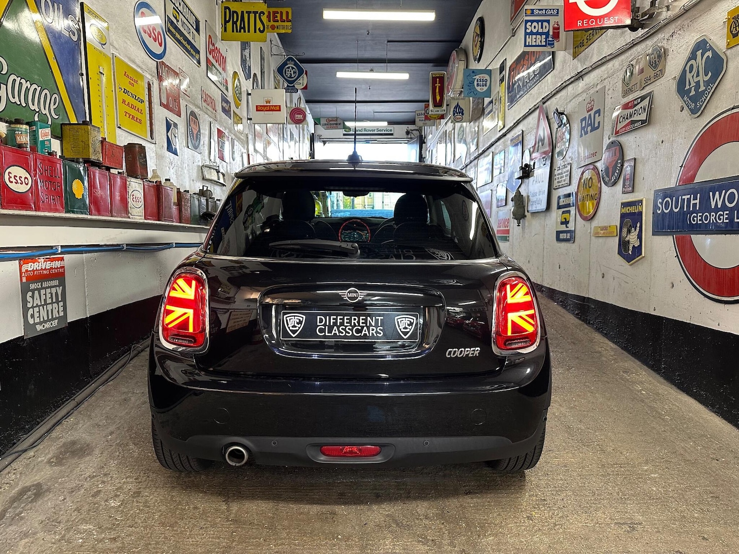 Used MINI Hatch 2019 for sale - 76377436: Photo 4