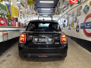 Used MINI Hatch 2019 for sale - 76377436: Photo