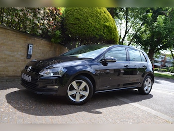 Used Volkswagen Golf 2017 for sale - 78516765: Photo