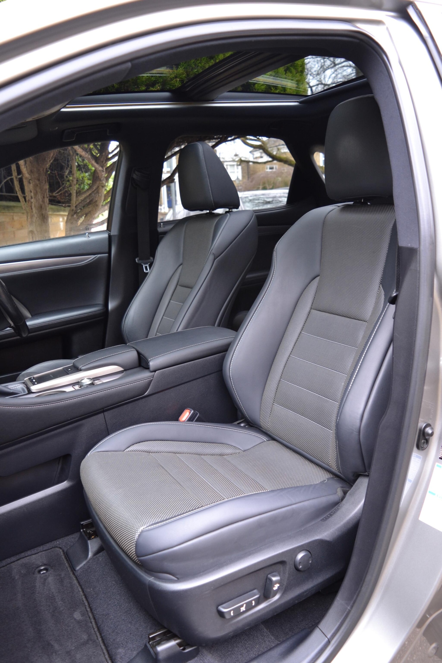 Used Lexus RX 2021 for sale - 77586374: Photo 33