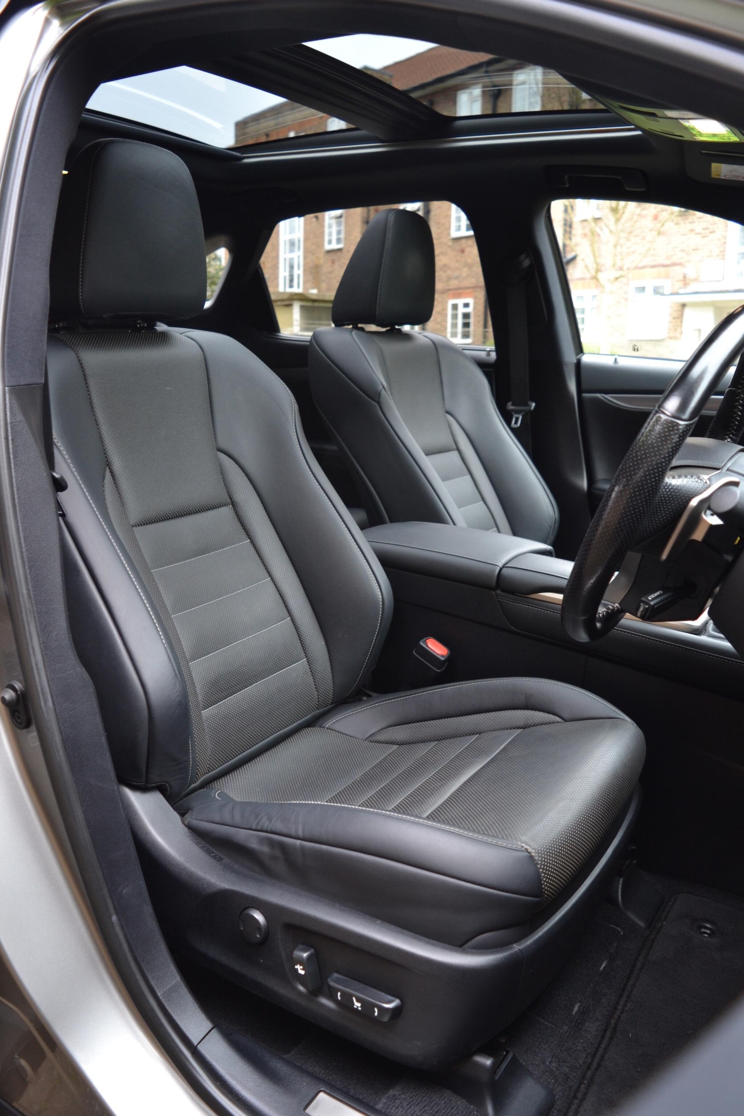 Used Lexus RX 2021 for sale - 77586374: Photo 41