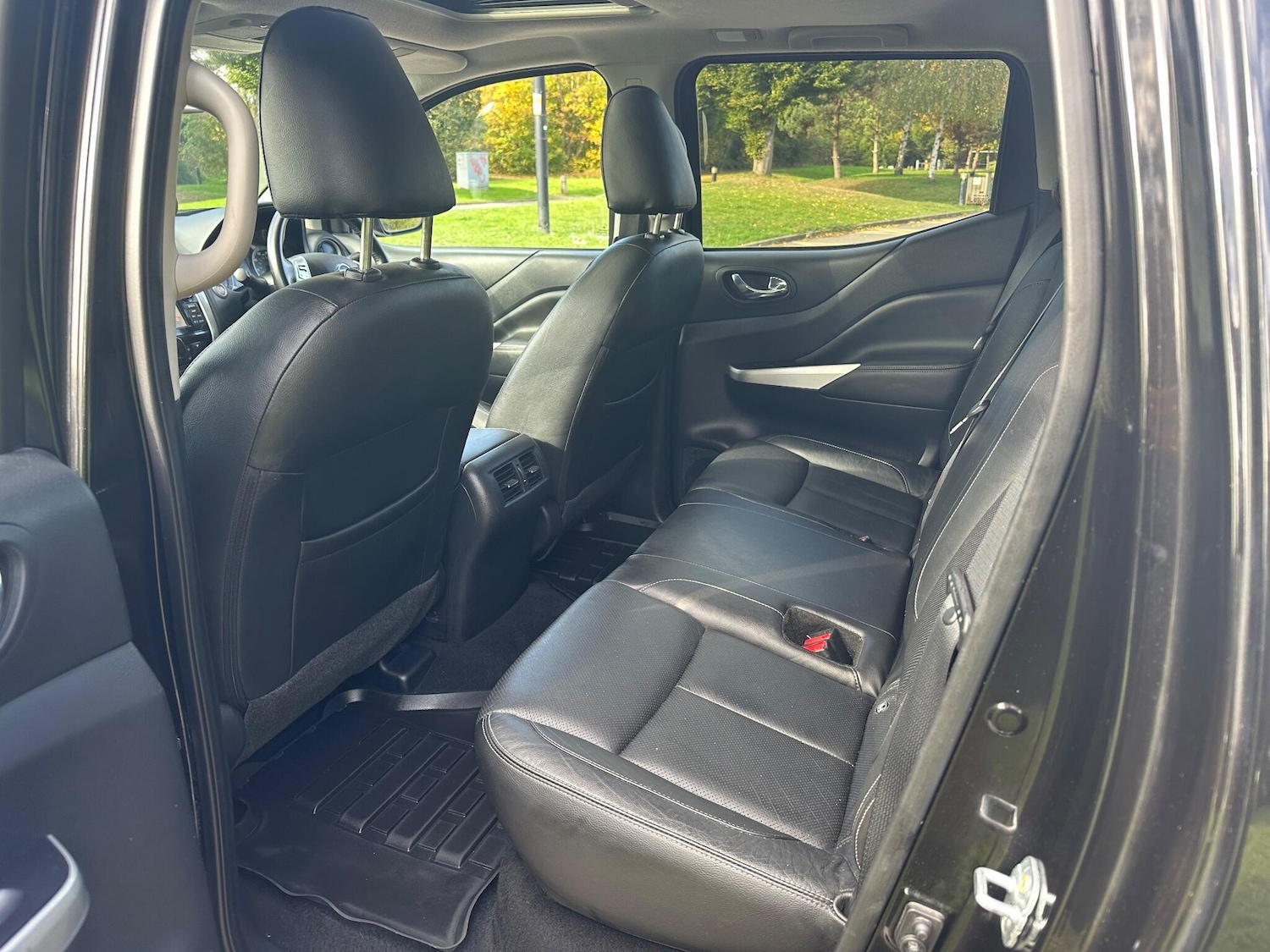 Used Nissan Navara 2018 for sale - 76378115: Photo 18