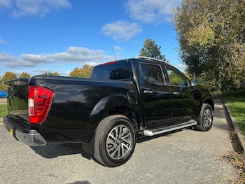 Used Nissan Navara 2018 for sale - 76378115: Photo