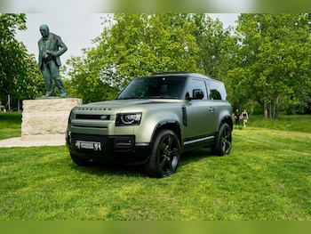 Used Land Rover Defender 2025 for sale - 78622316: Photo