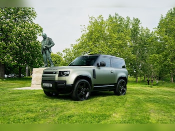 Used Land Rover Defender 2025 for sale - 78622316: Photo