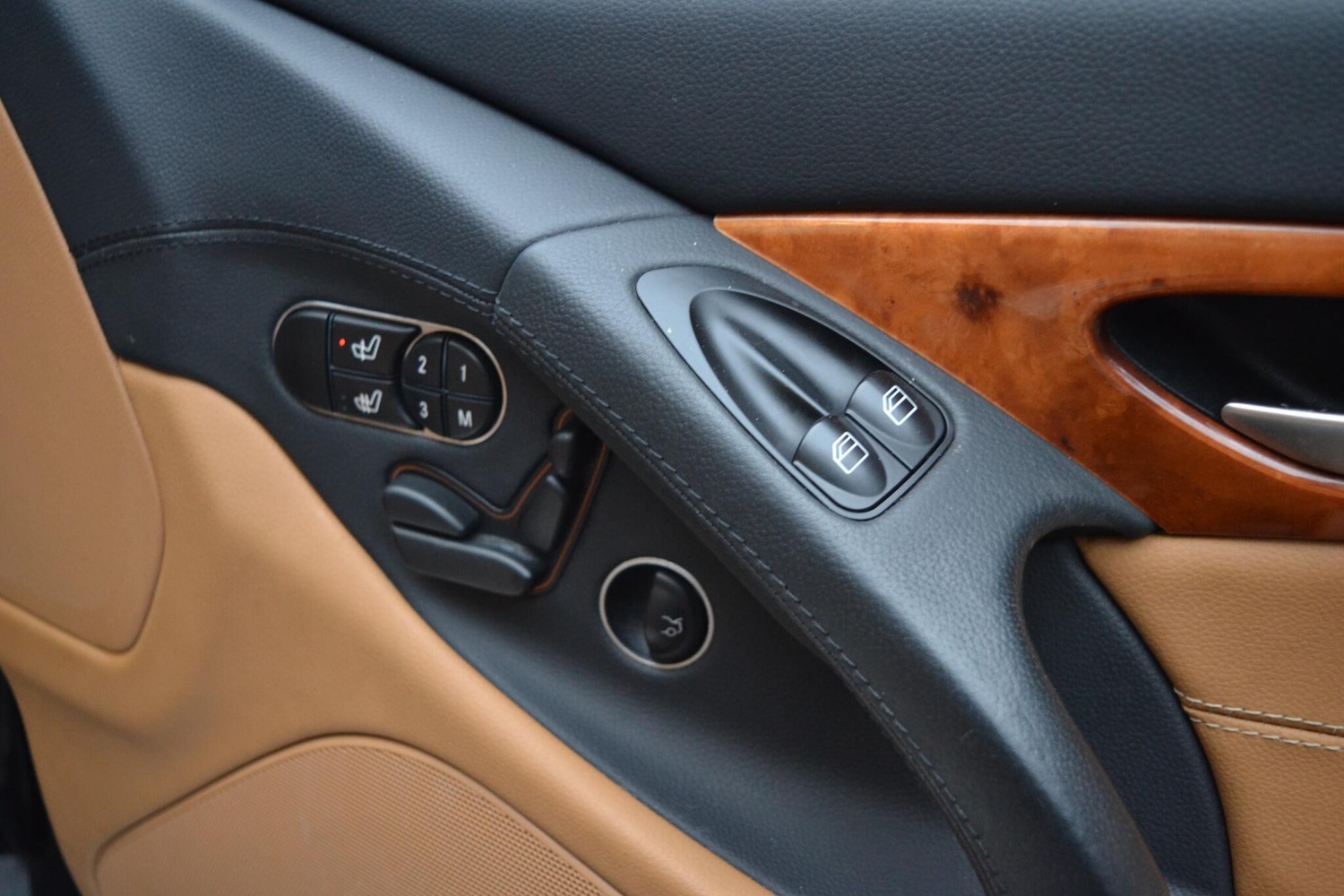 Used Mercedes-Benz SL 2008 for sale - 77066967: Photo 26