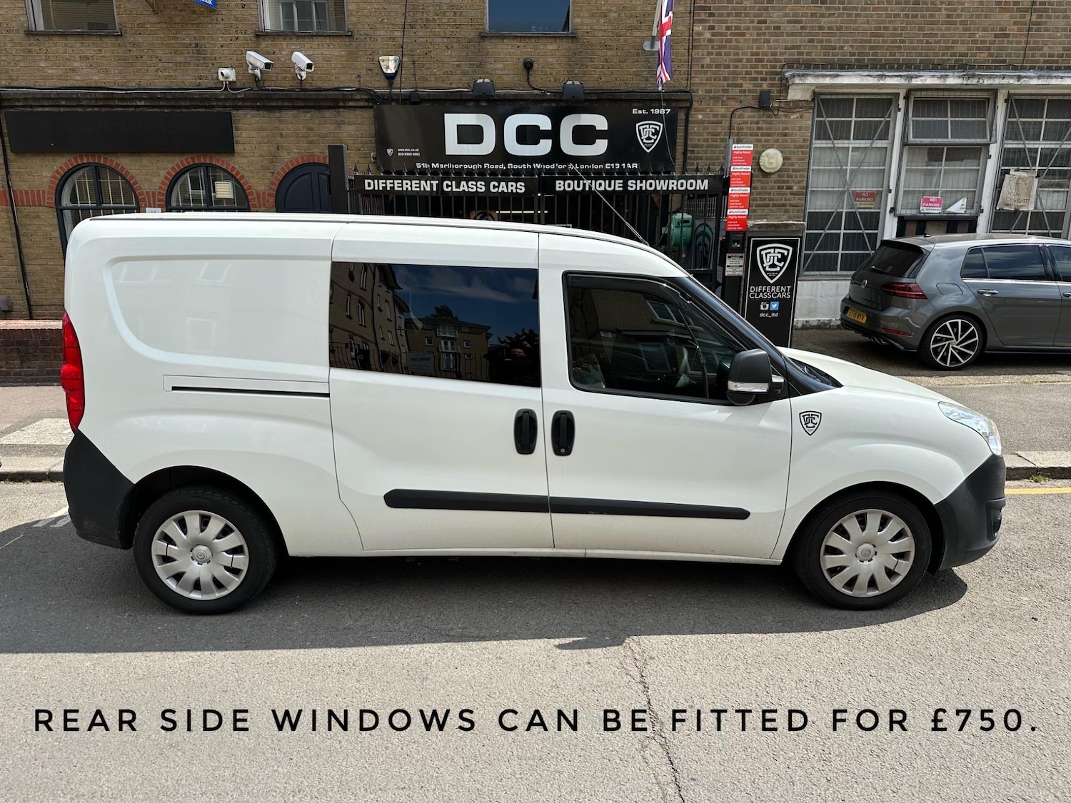 Used Vauxhall Combo 2017 for sale - 76377315: Photo 3