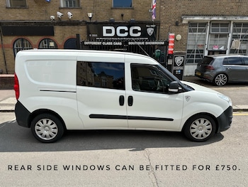 Used Vauxhall Combo 2017 for sale - 76377315: Photo