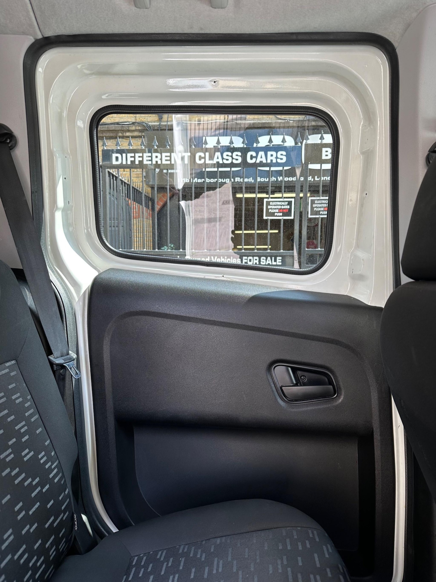 Used Vauxhall Combo 2017 for sale - 76377315: Photo 4