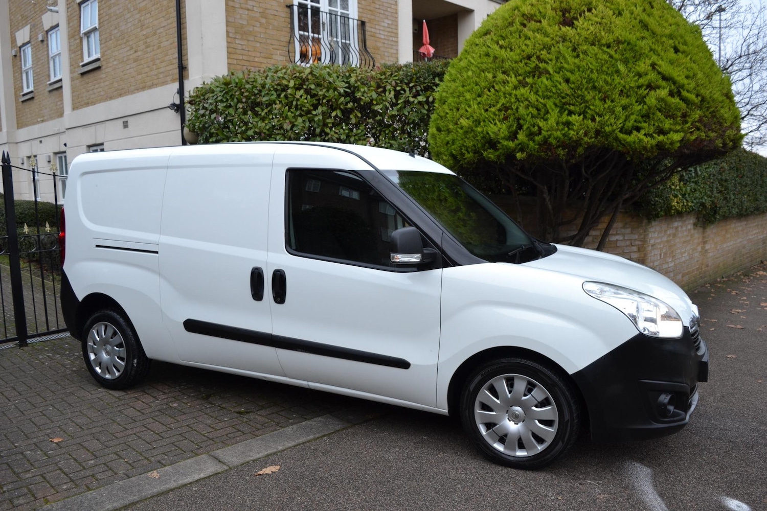 Used Vauxhall Combo 2017 for sale - 76377315: Photo 44