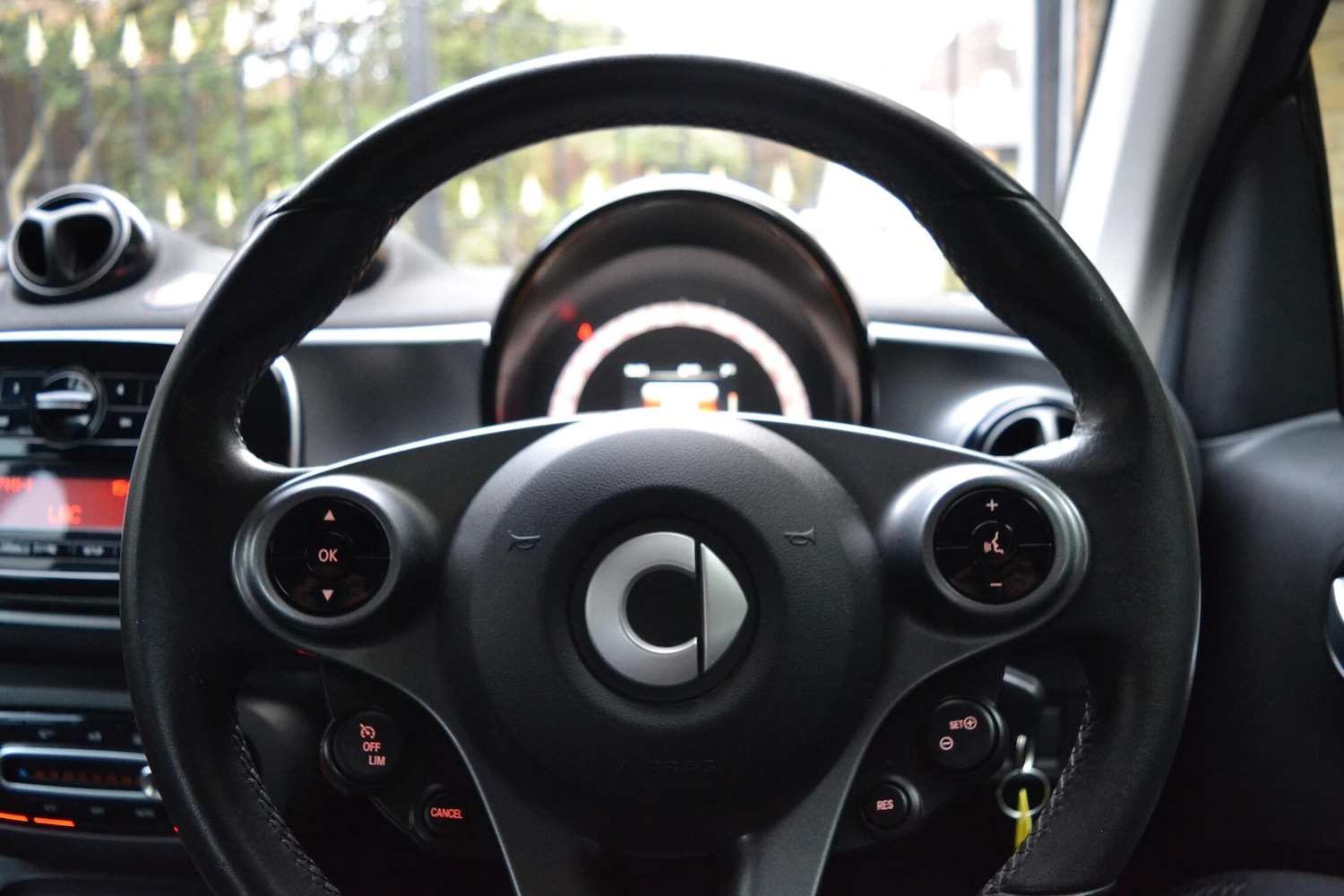 Used smart fortwo 2016 for sale - 77155958: Photo 32