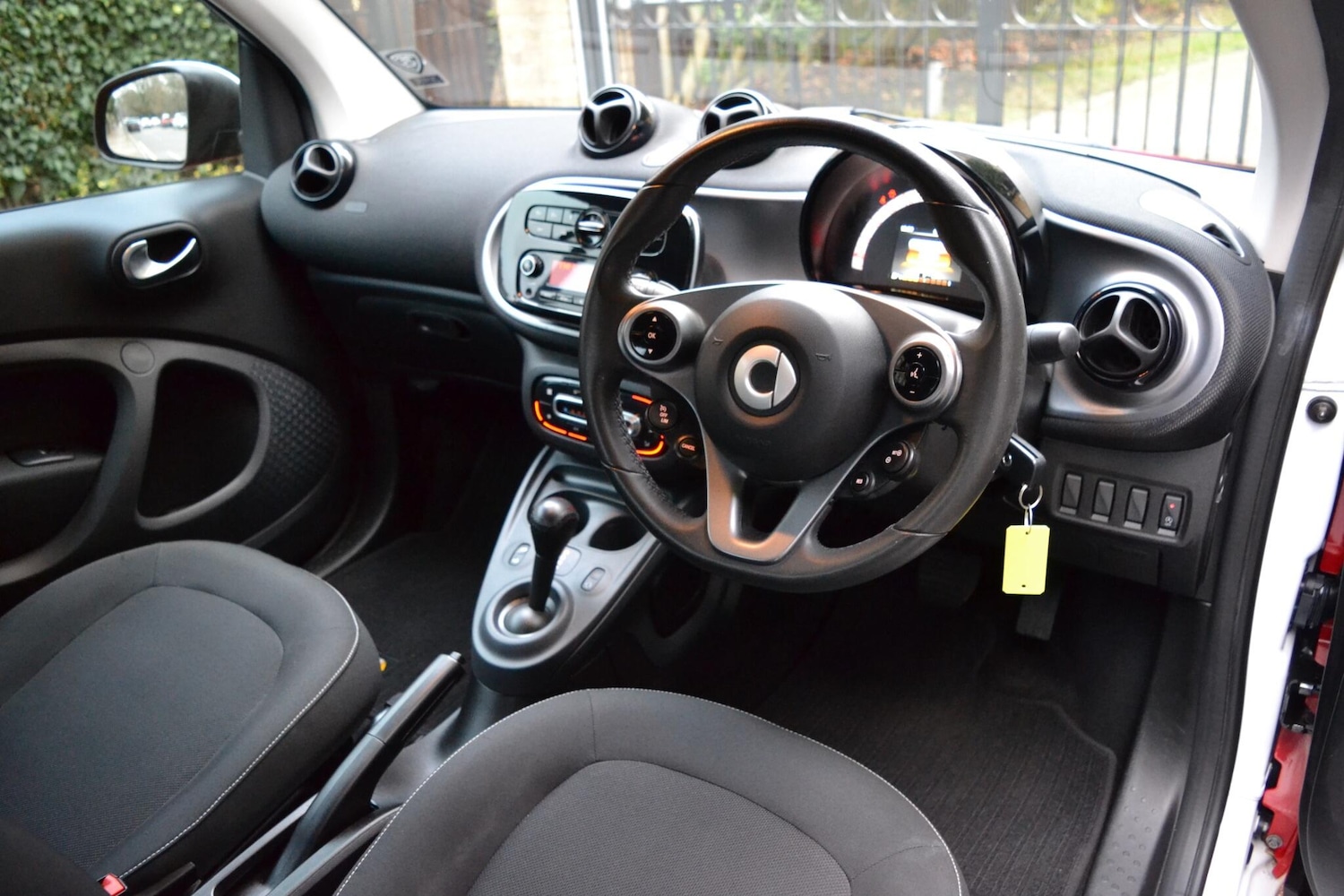 Used smart fortwo 2016 for sale - 77155958: Photo 4