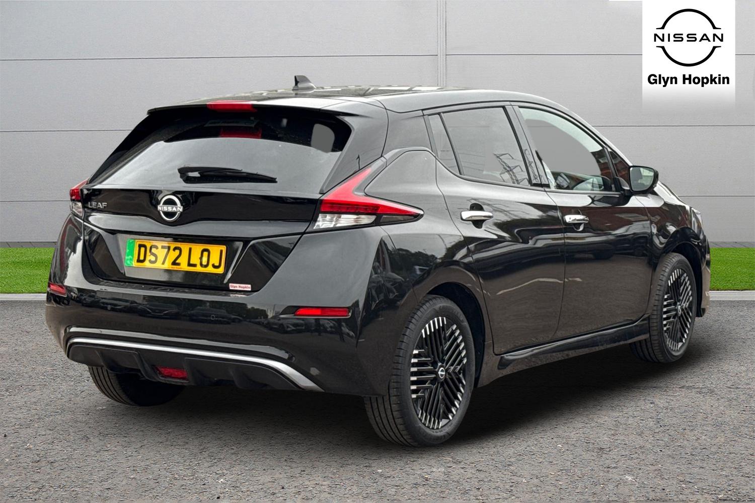 Used Nissan Leaf 2022 for sale - 76130531: Photo 3