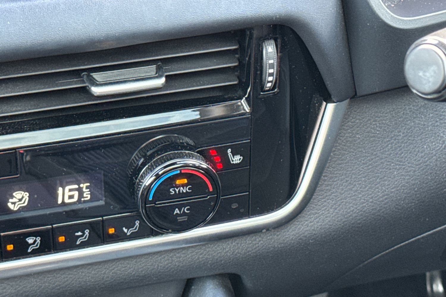 Used Nissan Qashqai 2021 for sale - 76420613: Photo 37