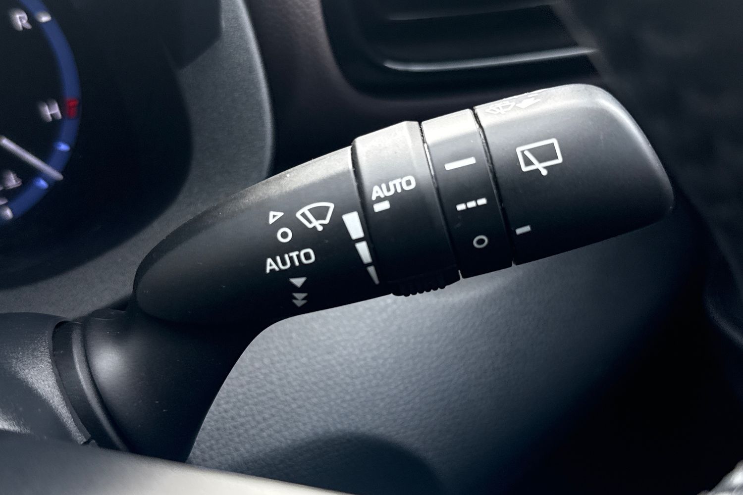 Used Toyota Yaris Cross 2023 for sale - 77648164: Photo 28