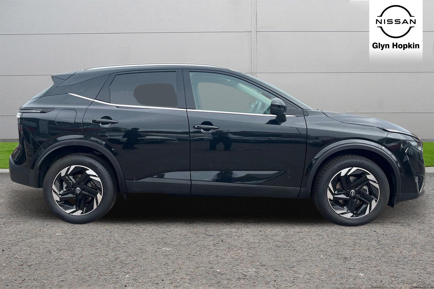 Used Nissan Qashqai 2024 for sale - 75916765: Photo 2
