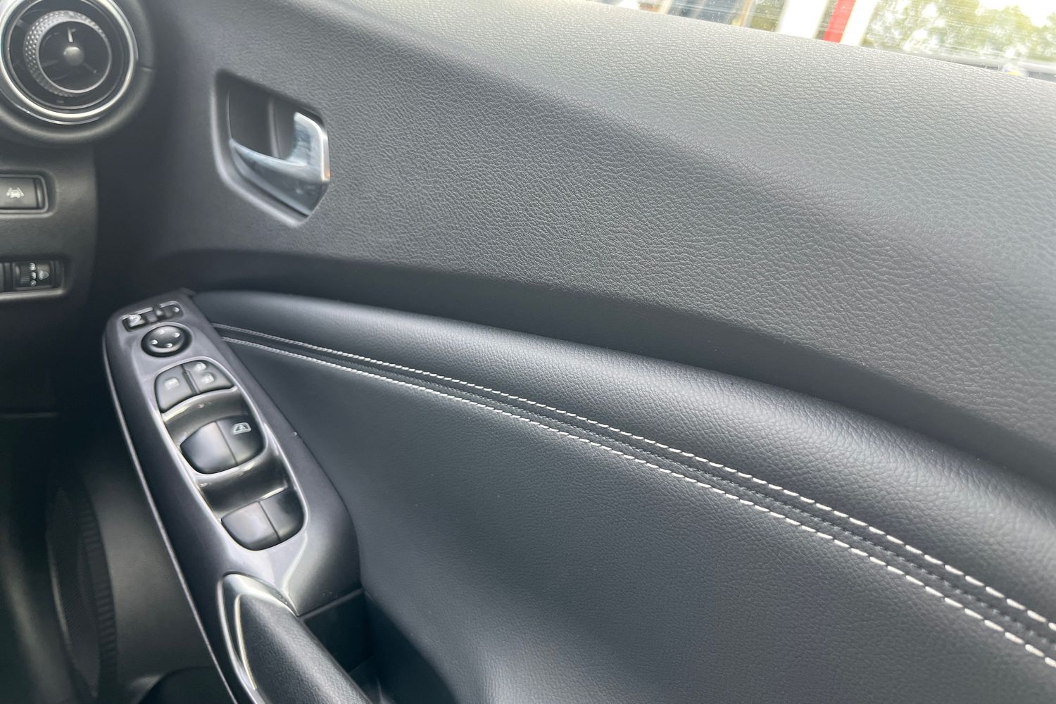 Used Nissan Juke 2023 for sale - 76015221: Photo 16