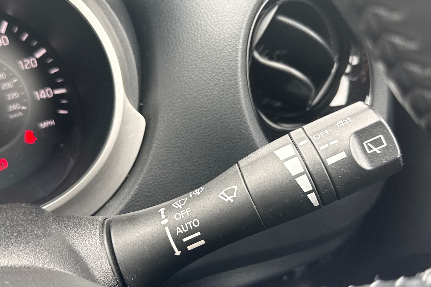 Used Nissan Juke 2018 for sale - 78165612: Photo 25