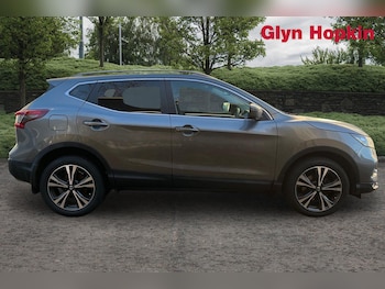 Used Nissan Qashqai 2018 for sale - 77087373: Photo