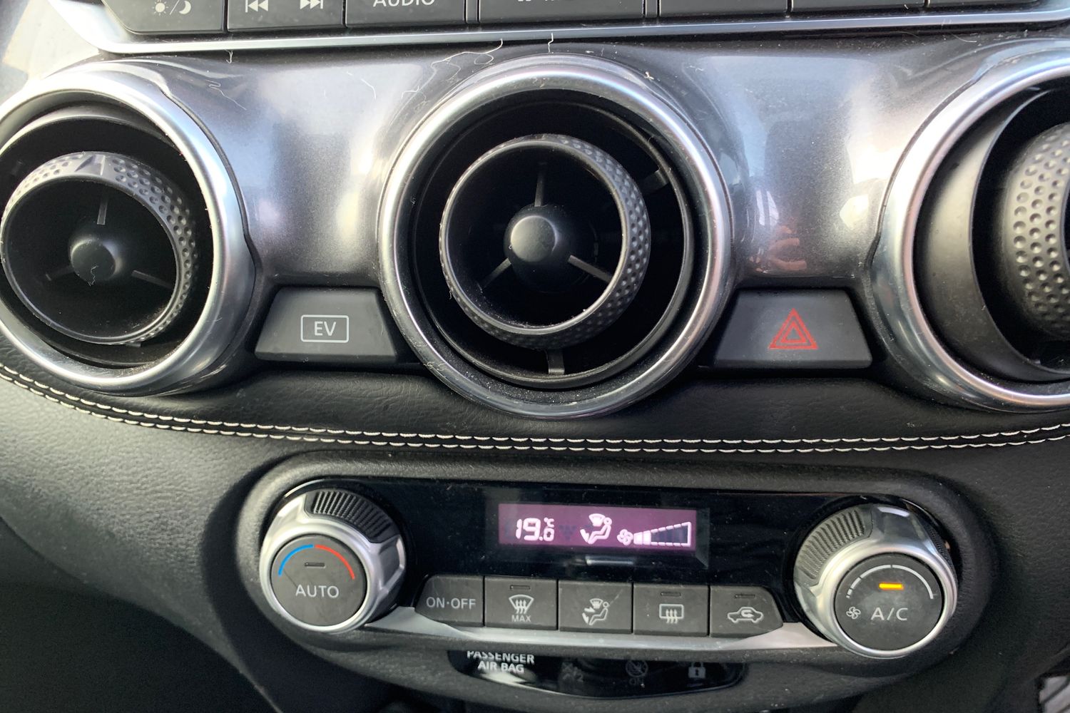 Used Nissan Juke 2022 for sale - 76647903: Photo 31