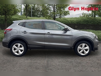 Used Nissan Qashqai 2019 for sale - 76328144: Photo 2