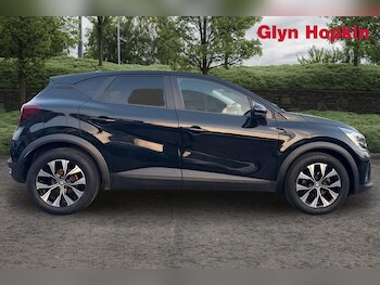 Used Renault Captur 2023 for sale - 77726174: Photo