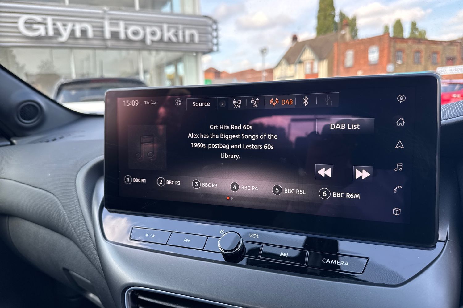 Used Nissan Juke 2024 for sale - 75916983: Photo 17