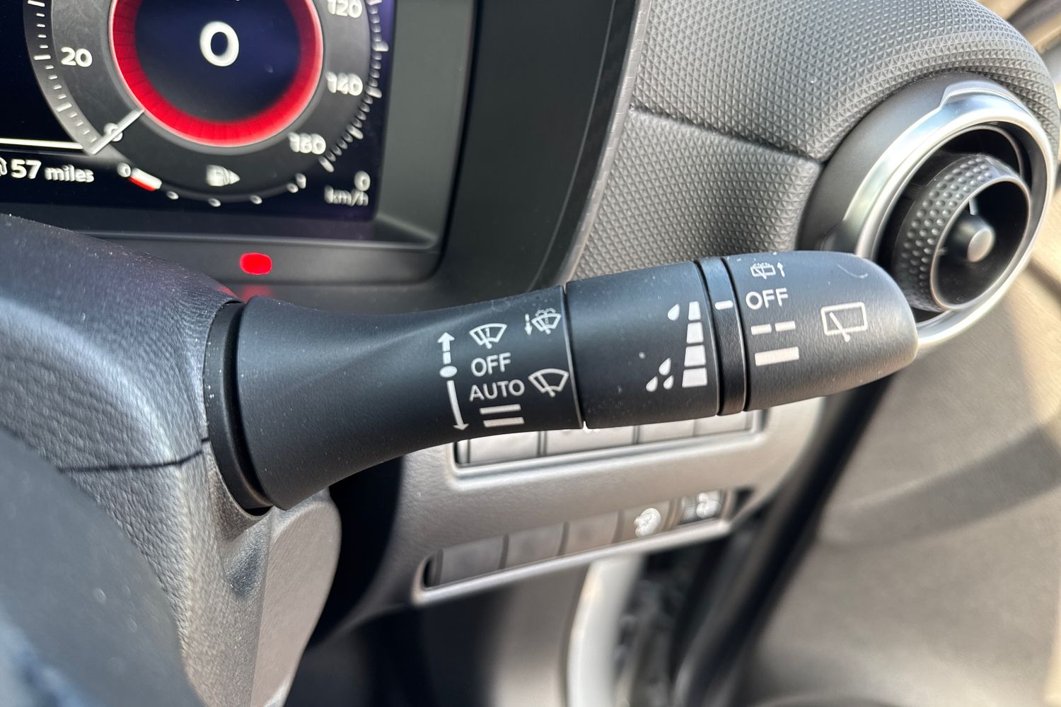 Used Nissan Juke 2024 for sale - 75916983: Photo 40