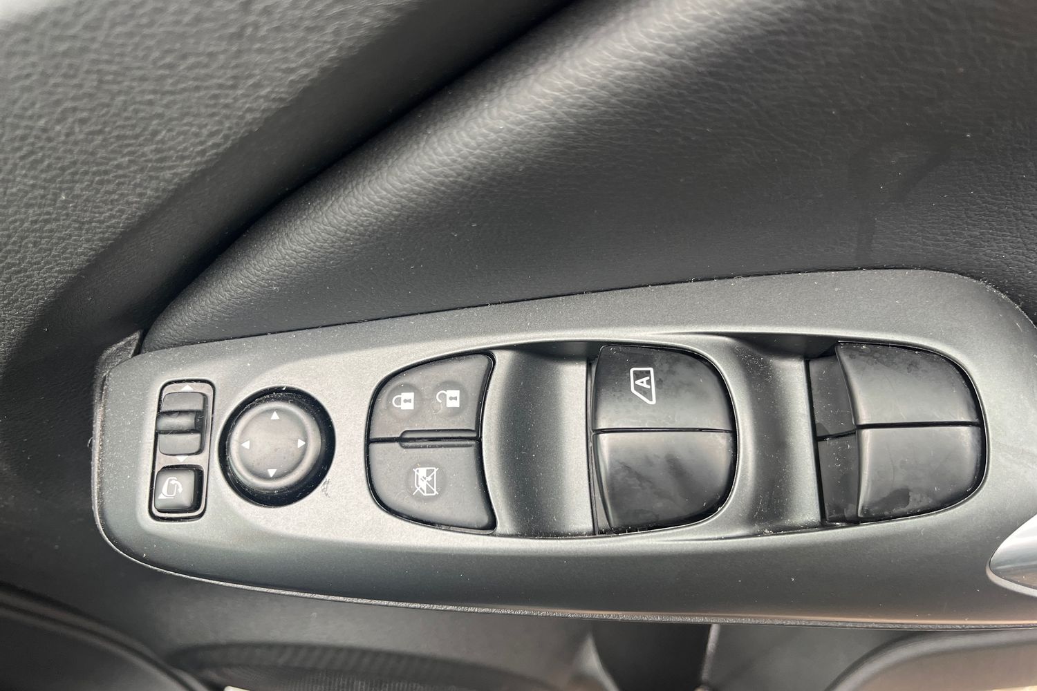 Used Nissan Juke 2024 for sale - 76410600: Photo 16