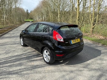 Used Ford Fiesta 2016 for sale - 78010889: Photo