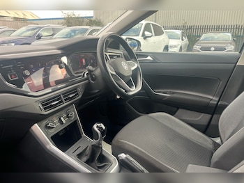 Used Volkswagen Polo 2022 for sale - 76304453: Photo