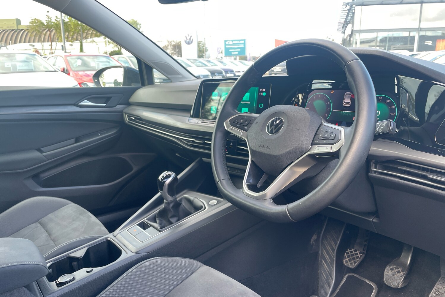 Used Volkswagen Golf 2020 for sale - 77280900: Photo 6