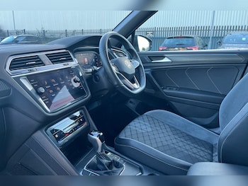 Used Volkswagen Tiguan Allspace 2022 for sale - 76787914: Photo