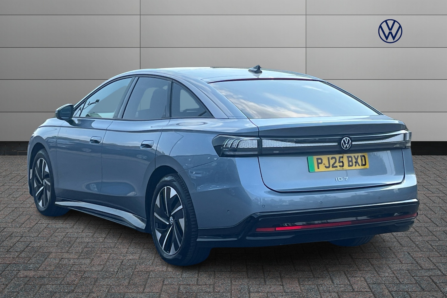 Used Volkswagen ID.7 2025 for sale - 76680410: Photo 3