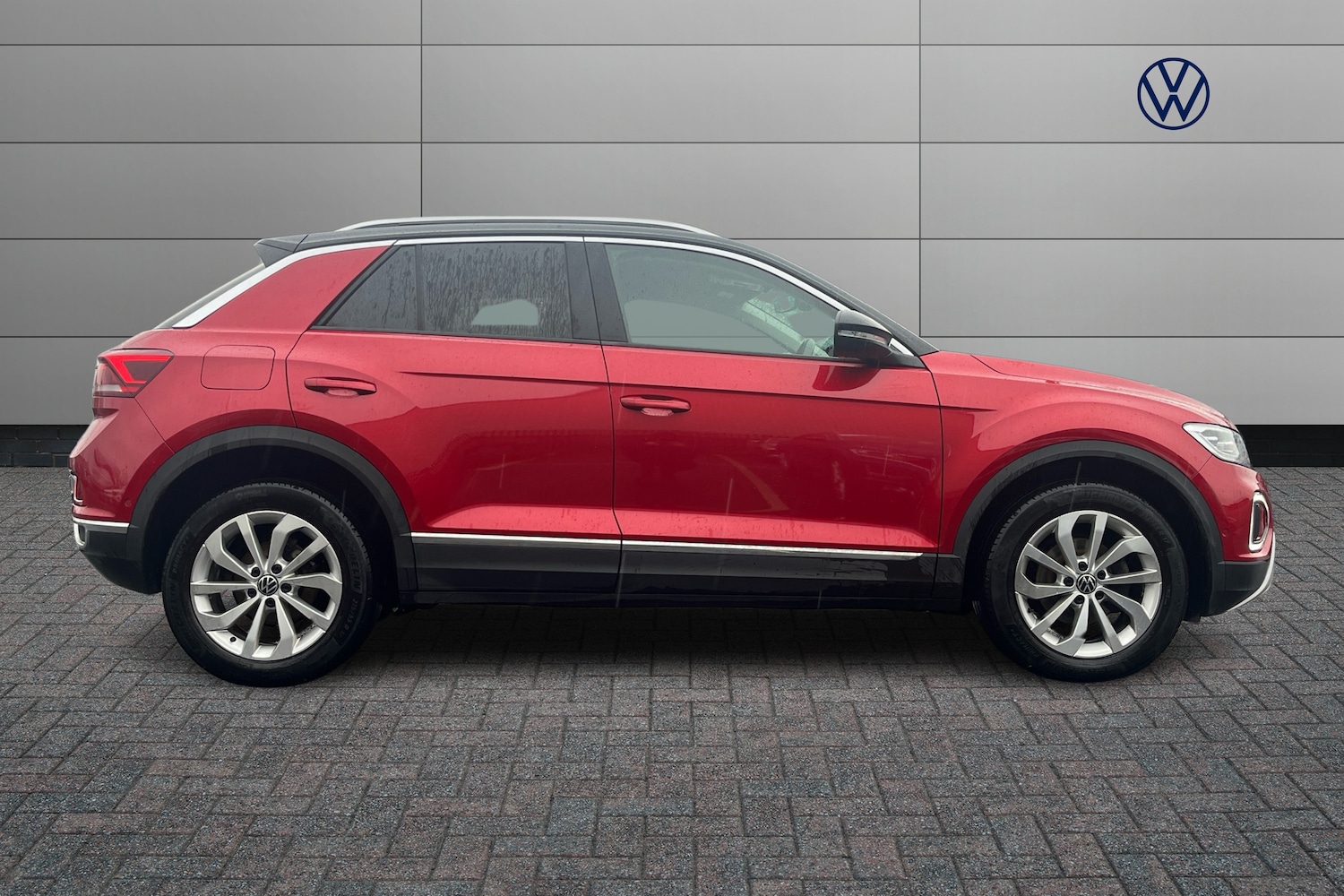 Used Volkswagen T-Roc 2022 for sale - 76674030: Photo 4