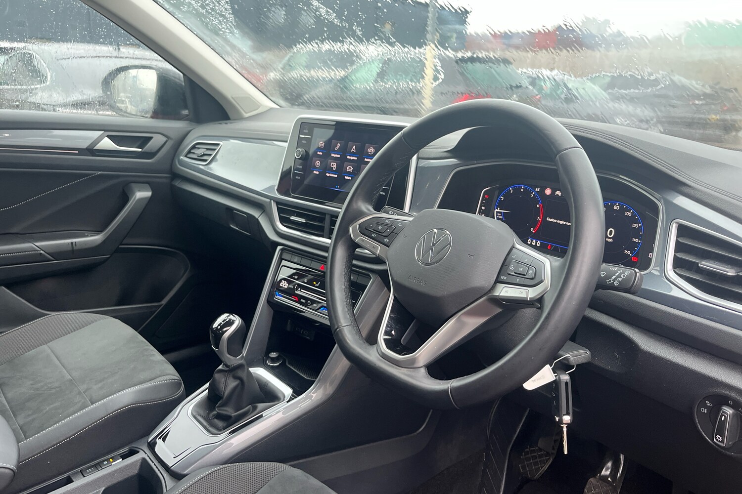 Used Volkswagen T-Roc 2022 for sale - 76674030: Photo 6