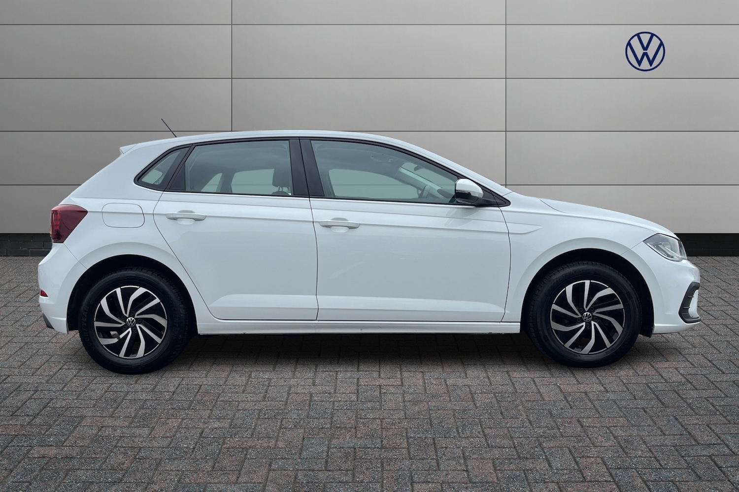 Used Volkswagen Polo 2024 for sale - 77634474: Photo 4