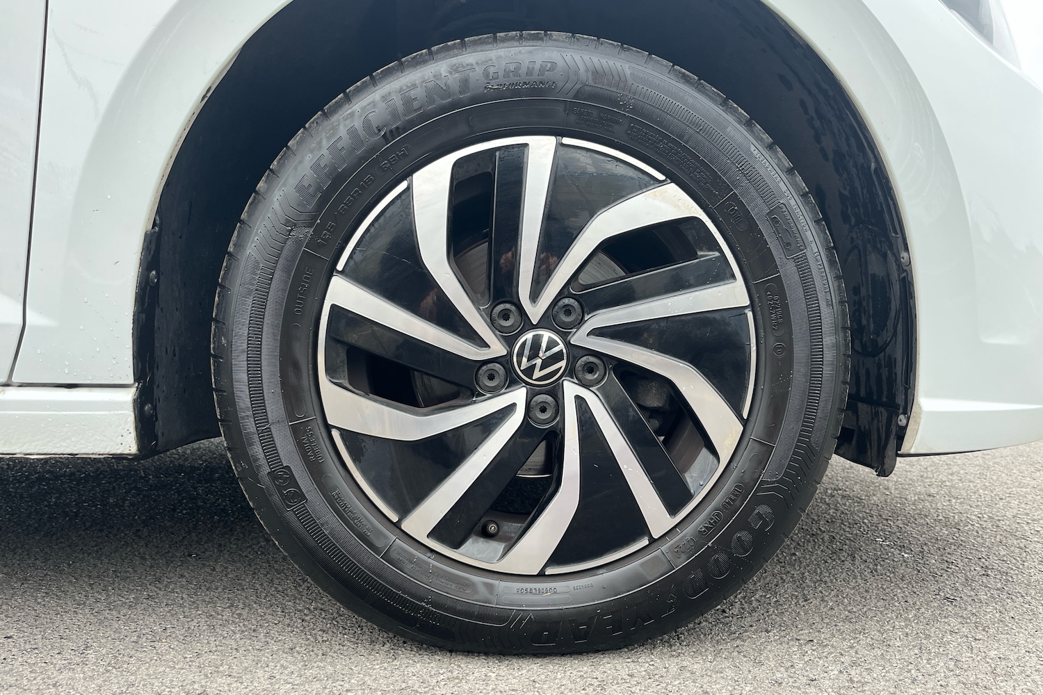 Used Volkswagen Polo 2024 for sale - 77634474: Photo 5