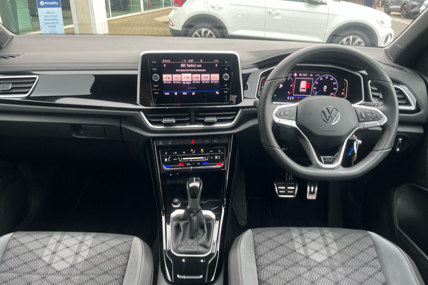 Used Volkswagen T-Roc 2025 for sale - 77927078: Photo 8