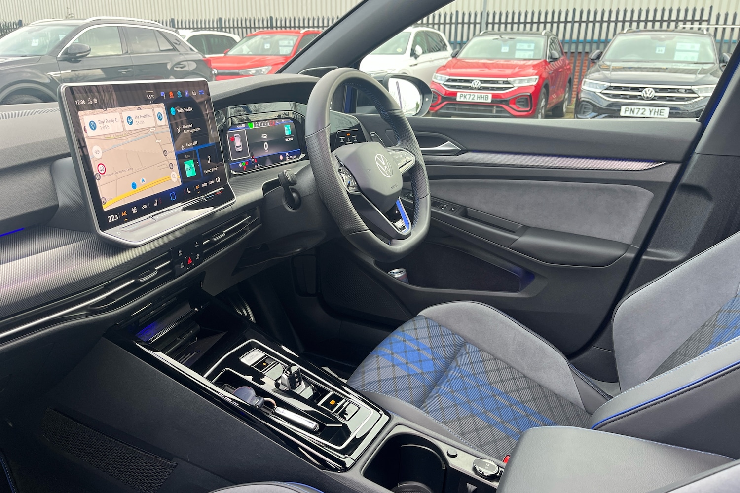 Used Volkswagen Golf 2025 for sale - 76856308: Photo 2