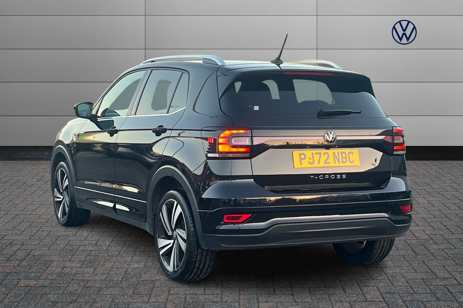 Used Volkswagen T-Cross 2022 for sale - 76675245: Photo 3