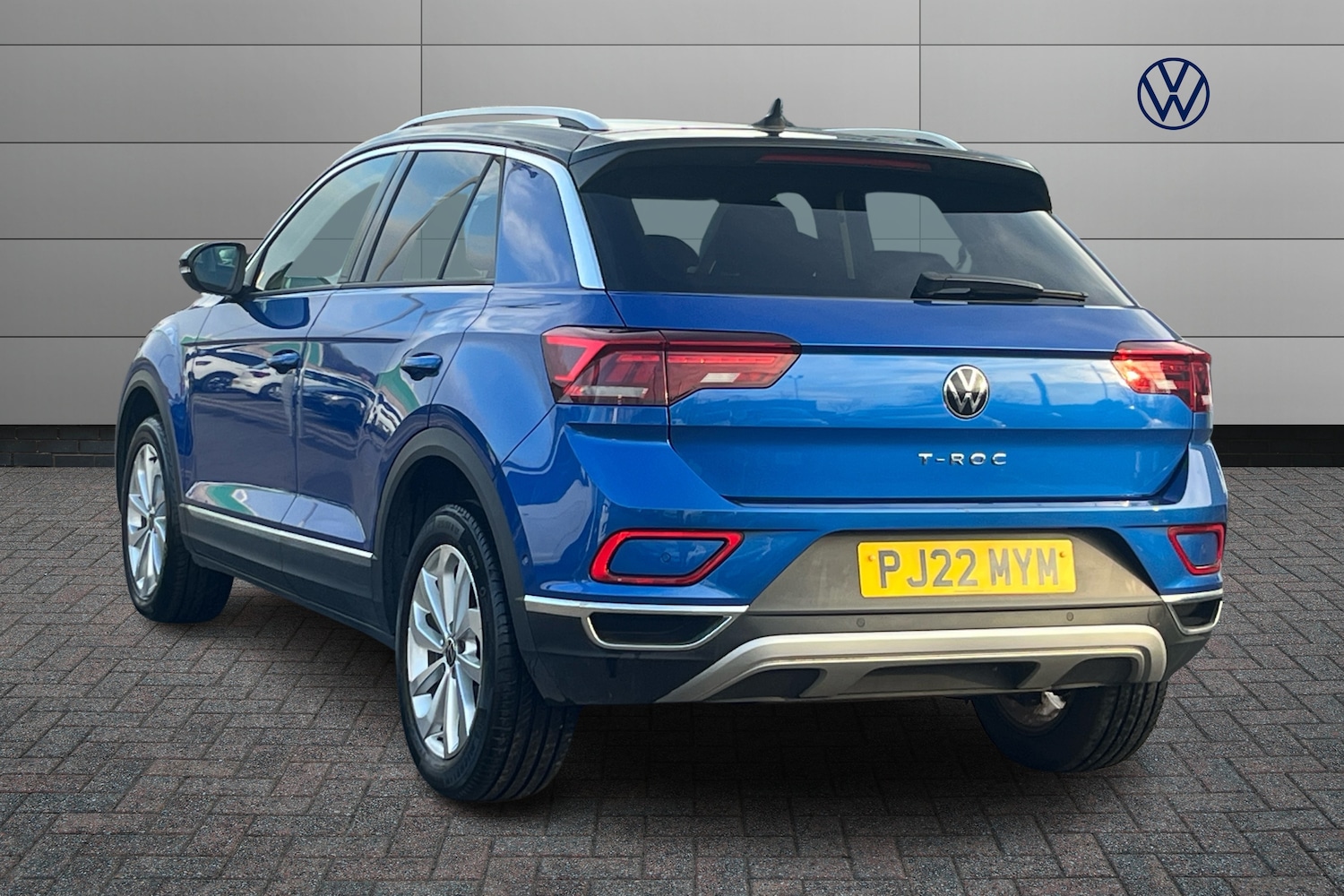 Used Volkswagen T-Roc 2022 for sale - 76674674: Photo 3
