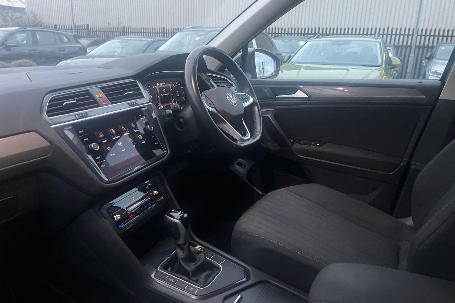 Used Volkswagen Tiguan Allspace 2022 for sale - 77855342: Photo 2